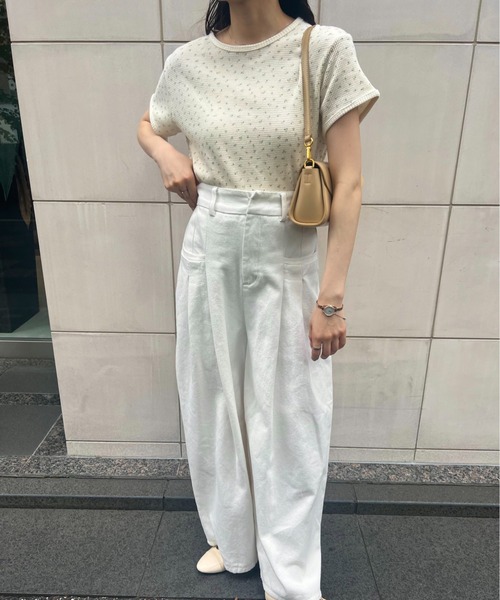 Amiur（エミレ）の「flower pattern waffle t shirt / フラワーパターンワッフルtシャツ（Tシャツ/カットソー・レディース・ホワイト/クリーム・FREE）」の8枚目の写真