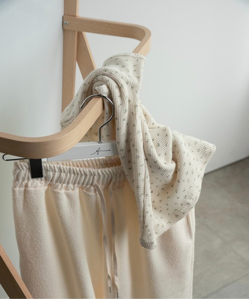 Amiur（エミレ）の「flower pattern waffle t shirt / フラワーパターンワッフルtシャツ（Tシャツ/カットソー・レディース・ホワイト/クリーム・FREE）」の16枚目の写真