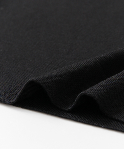 URBAN RESEARCH（アーバンリサーチ）の「UR ELIN HGAGE RIBED CUFF TURTLE（ニット/セーター・レディース・ホワイト/ブラック・36）」の7枚目の写真