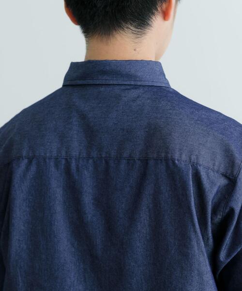 ITEMS URBANRESEARCH（アイテムズ アーバンリサーチ）の「TCインディゴ レギュラーカラー半袖シャツ（シャツ/ブラウス・メンズ・ライトブルー/ネイビー/ブルー・LARGE/MEDIUM）」の19枚目の写真