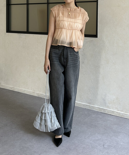 Thevon（ゼボン）の「ラメシアーフリル巾着バッグ（トートバッグ・レディース・ブラック/オフホワイト/ブラウン・FREE）」の5枚目の写真