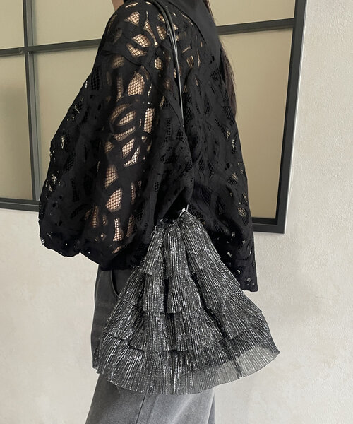 Thevon（ゼボン）の「ラメシアーフリル巾着バッグ（トートバッグ・レディース・ブラック/オフホワイト/ブラウン・FREE）」の19枚目の写真