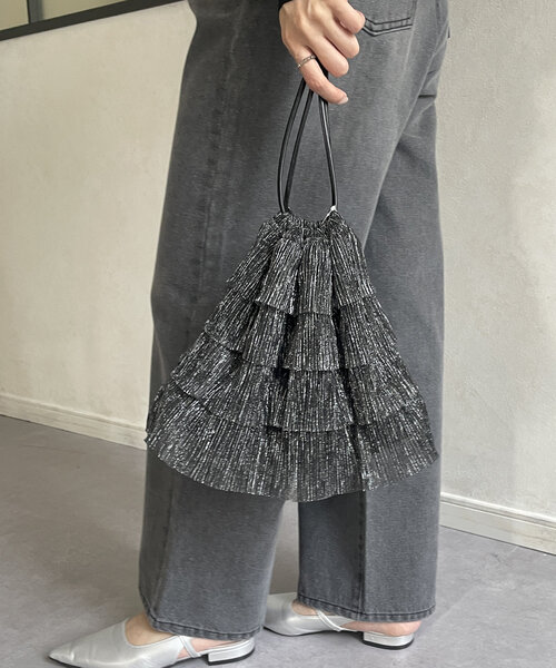 Thevon（ゼボン）の「ラメシアーフリル巾着バッグ（トートバッグ・レディース・ブラック/オフホワイト/ブラウン・FREE）」の18枚目の写真