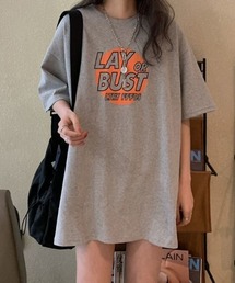 LAY or BUSTロゴプリントルーズＴシャツ