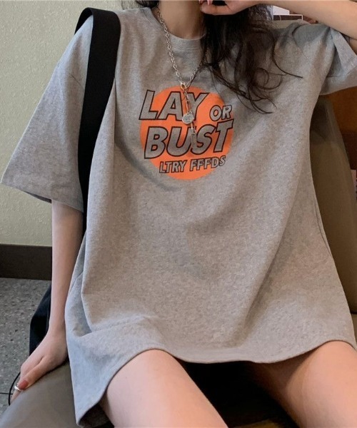 SHEENA(シーナ)の「LAY or BUSTロゴプリントルーズTシャツ(Tシャツ/カットソー・レディース・オレンジ/グレー/ブラック・M)」の9枚目の写真