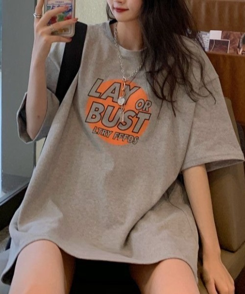 SHEENA(シーナ)の「LAY or BUSTロゴプリントルーズTシャツ(Tシャツ/カットソー・レディース・オレンジ/グレー/ブラック・M)」の10枚目の写真