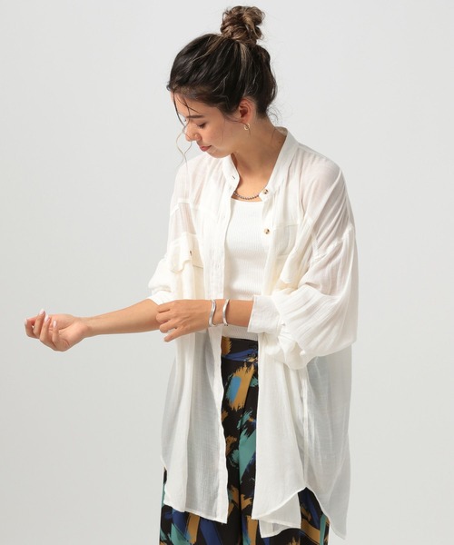 BAYFLOW（ベイフロー）の「[透け感が涼しげ]シアースラブロングシャツ（シャツ/ブラウス・レディース・チャコール/オフホワイト/ブルーグリーン・FREE）」の22枚目の写真