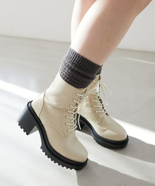 MAJESTIC LEGON(マジェスティックレゴン)の「レースアップショートブーツ(ブーツ・レディース・ブラウン/アイボリー/ブラック・X-LARGE/LARGE/MEDIUM/SMALL)」の8枚目の写真