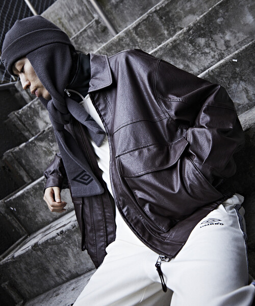 黒ブルゾンフェイクレザーブラックジャケットジップアップストリート光沢感カジュアル FREAK'S STORE ブルゾン アウター FREAK'S STORE/フリークス