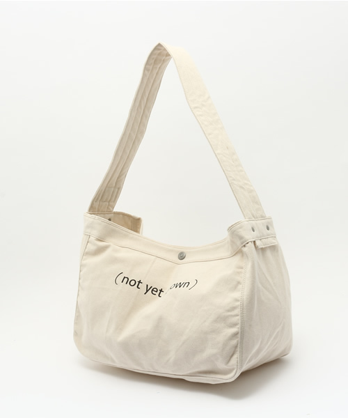 Kastane（カスタネ）の「キャンバスショルダーBAG（ショルダーバッグ・レディース・アイボリー・FREE）」の2枚目の写真