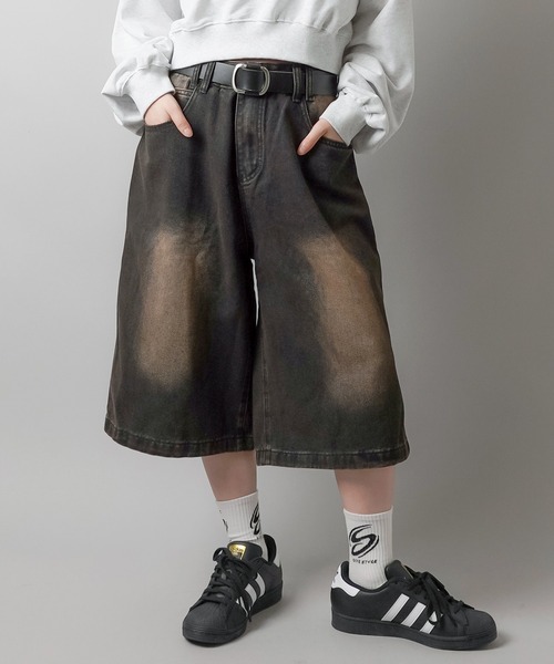 SPINNS（スピンズ）の「ウォッシュドデニムハーフパンツ ヴィンテージライク/S,M,L 3サイズ展開（デニムパンツ・レディース・ブルー/ブラック×イエロー/ブルー系その他・M/S/L）」の15枚目の写真