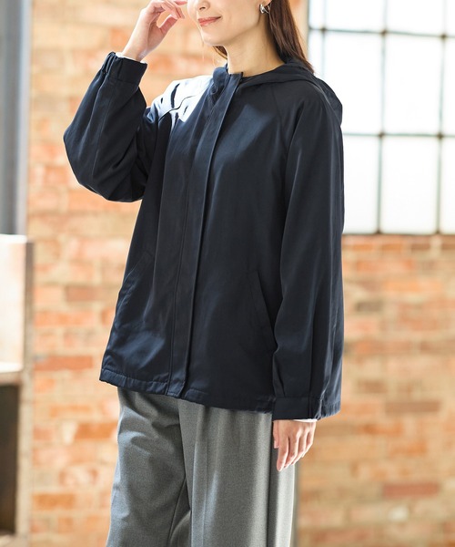 Honeys（ハニーズ）の「【非フッ素撥水加工】フードブルゾン（ブルゾン・レディース・ブラック/カーキ/ネイビー/ベージュ・M/L/LL）」の12枚目の写真