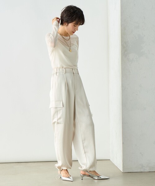 NOLLEY’S Sophi(ノーリーズソフィ)の「カシミヤシルク混ラメロンT(Tシャツ/カットソー・レディース・オフホワイト/グレイッシュベージュ・38)」の4枚目の写真
