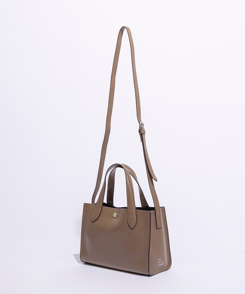 THE ART OF CARRYING（ジアートオブキャリング）の「【THE ART OF CARRYING】WIDE mini（ショルダーバッグ・レディース・グレー/ブラック/グレイッシュベージュ・FREE）」の3枚目の写真