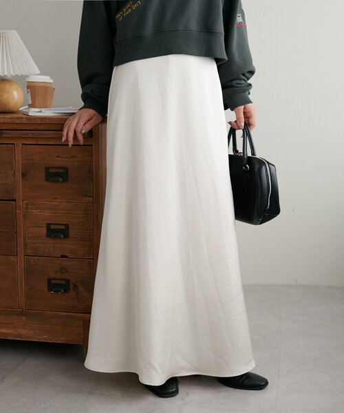 DISCOAT（ディスコート）の「【高見え/WEB限定】サテンフレアスカート