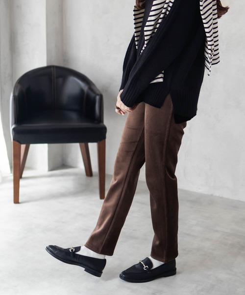 NAVY（ネイビー）の「nAvy 温℃ あったか 裏ベロアスリムパンツ（その他パンツ・レディース・ブラウン/ブラック・M/L）」の2枚目の写真