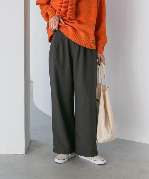 URBAN RESEARCH DOORS(アーバンリサーチドアーズ)の「『UR TECH SMOOTHLUXE』ワイドトラウザー(その他パンツ・レディース・チャコールグレー/アイボリー・SMALL/MEDIUM)」の15枚目の写真