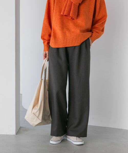 URBAN RESEARCH DOORS(アーバンリサーチドアーズ)の「『UR TECH SMOOTHLUXE』ワイドトラウザー(その他パンツ・レディース・チャコールグレー/アイボリー・SMALL/MEDIUM)」の16枚目の写真
