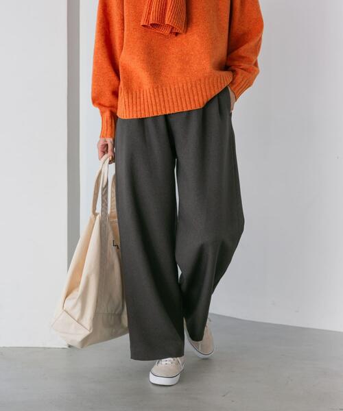 URBAN RESEARCH DOORS(アーバンリサーチドアーズ)の「『UR TECH SMOOTHLUXE』ワイドトラウザー(その他パンツ・レディース・チャコールグレー/アイボリー・SMALL/MEDIUM)」の17枚目の写真