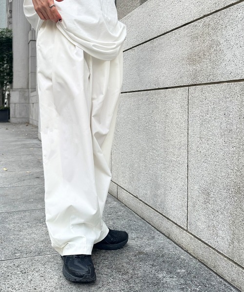 select MOCA by son(セレクトモカバイソン)の「タックバルーンワイドパンツ(その他パンツ・レディース・スミクロ/オフホワイト/グレイッシュブルー/ブラウン/ブラック・LARGE/MEDIUM)」の13枚目の写真