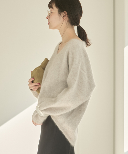 【ほぼ未使用✨】Plage ふわふわ　FurアゼVネックプルオーバー 黒　軽い セール】Fur V Nuance プルオーバー（ニット/セーター）｜Plage