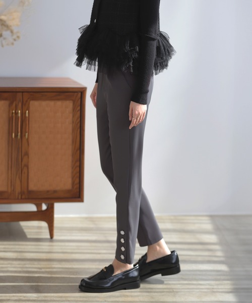 MERAKI(メラキ)の「ビジューパンツ(その他パンツ・レディース・アイボリー/ブラック/グレー/ブラウン/ベージュ・L/M/S)」の12枚目の写真