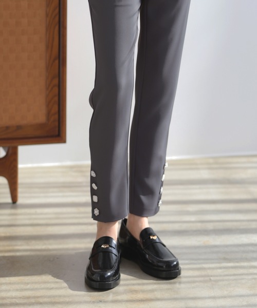 MERAKI(メラキ)の「ビジューパンツ(その他パンツ・レディース・アイボリー/ブラック/グレー/ブラウン/ベージュ・L/M/S)」の17枚目の写真