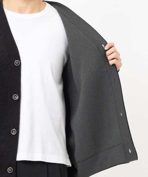 THE PERMANENT EYE(ザパーマネントアイ)の「CASHMERE REVERSIBLE CARDIGAN(カーディガン/ボレロ・メンズ・ブラック/ダークオレンジ/ブルー/グリーン/ダークグレー・48/44)」の18枚目の写真