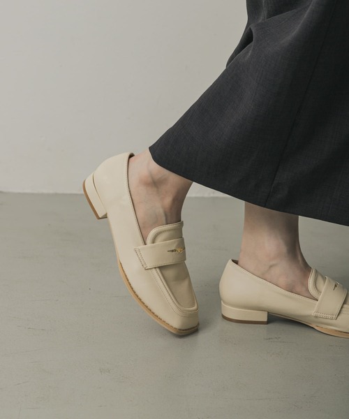 SENSE OF PLACE by URBAN RESEARCH（センスオブプレイスバイアーバンリサーチ）の「コインローファー（ローファー・レディース・ブラック/アイボリー/シルバー・MEDIUM/LARGE/SMALL）」の5枚目の写真