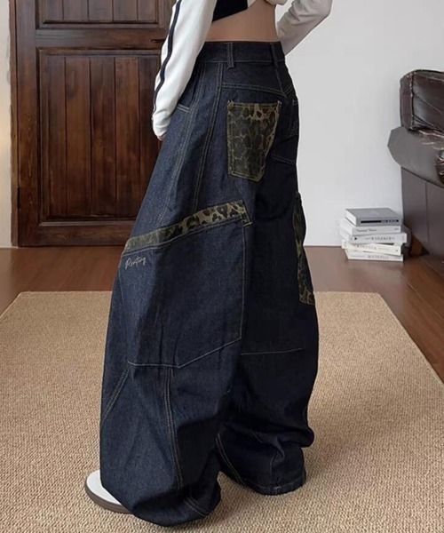 lilful(リルフル)の「レオパード柄 バレルレッグ ワイドカーブデニムパンツ(デニムパンツ・レディース・ブラック/ブルー・S/M)」の19枚目の写真