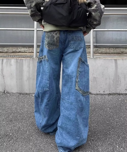 lilful(リルフル)の「レオパード柄 バレルレッグ ワイドカーブデニムパンツ(デニムパンツ・レディース・ブラック/ブルー・S/M)」の13枚目の写真