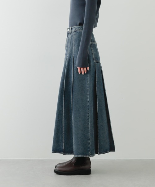 SENSE OF PLACE by URBAN RESEARCH（センスオブプレイスバイアーバンリサーチ）の「プリーツデニムスカート（デニムスカート・レディース・ライトインディゴブルー/インディゴブルー・MEDIUM/SMALL）」の19枚目の写真