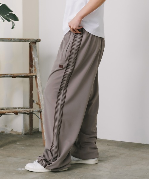 Russell Athletic（ラッセルアスレティック）の「Russell Athletic/ラッセルアスレティック トラックパンツ（その他パンツ・メンズ・ダークグレー/ダークブルー・XL/L/M）」の2枚目の写真