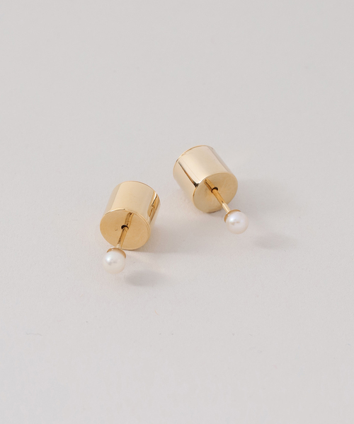 Noble(ノーブル)の「AYUS/アユス Akoya Pearl ピアス (3.5-4.0mm)(ピアス(両耳用)・レディース・ゴールド・FREE)」の2枚目の写真