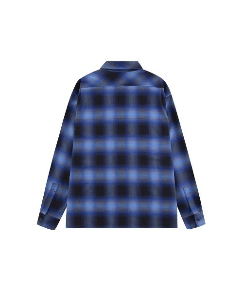 WOKE EDGE（ウォークエッジ）の「ロングスリーブ｜Ombre Shadow Check Shirt｜WOKE EDGE（シャツ/ブラウス・メンズ・ブルー/レッド・M/L/XL）」の12枚目の写真