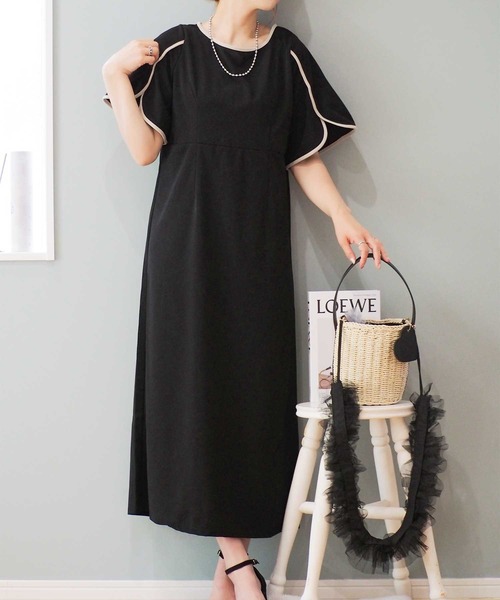 GeeRA（ジーラ）の「スリット入り配色フレアースリーブワンピース（ワンピース・レディース・ネイビー/ブラック・LARGE/X-LARGE/MEDIUM）」の22枚目の写真