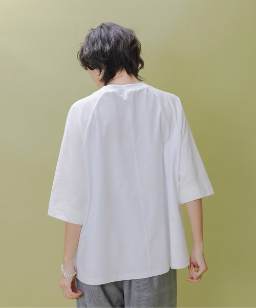 新品　今季　新作　エイミーロウ　ベロアプリント ボンディングプルオーバー ☑︎Eimee Law カラーブロック リネンプルオーバー ¥10,780 袖の