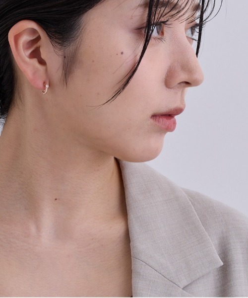 CALIN STANDARD(カリンスタンダード)の「◆金属アレルギー対応◆◆made in japan◆【痛くない】【落ちにくい】【ストレスフリーな着け心地】フロントキュービックジルコニア ミニループフィットイヤリング(イヤリング・レディース・ゴールド/ピンクゴールド/シルバー・FREE)」の7枚目の写真