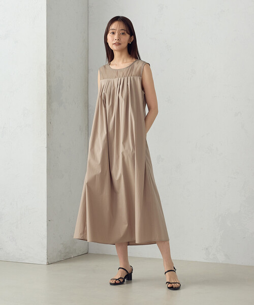 COMME CA ISM(コムサイズム)の「コットンナイロンストレッチタイプライター ノースリーブワンピース(ワンピース・レディース・ブラウン/ベージュ/ブラック・FREE)」の12枚目の写真