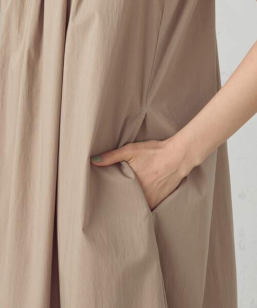 COMME CA ISM(コムサイズム)の「コットンナイロンストレッチタイプライター ノースリーブワンピース(ワンピース・レディース・ブラウン/ベージュ/ブラック・FREE)」の20枚目の写真