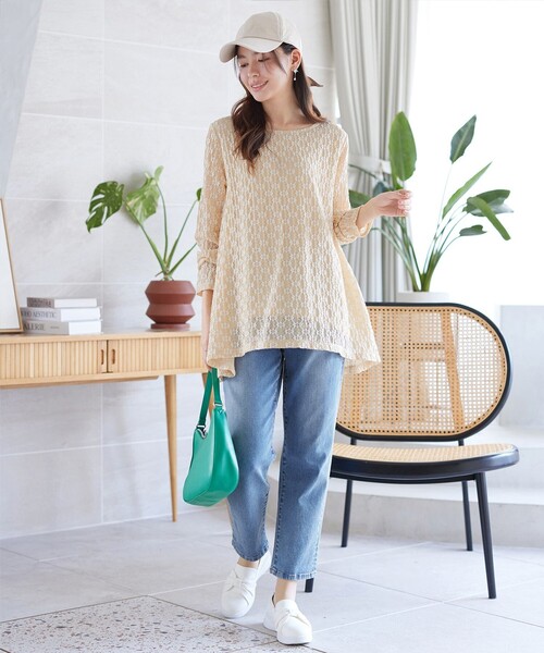 Tiaclasse(ティアクラッセ)の「花柄カットレースフレアトップス(Tシャツ/カットソー・レディース・ブラック系/ブラック/オフホワイト/ベージュ系・XL/XXL)」の11枚目の写真