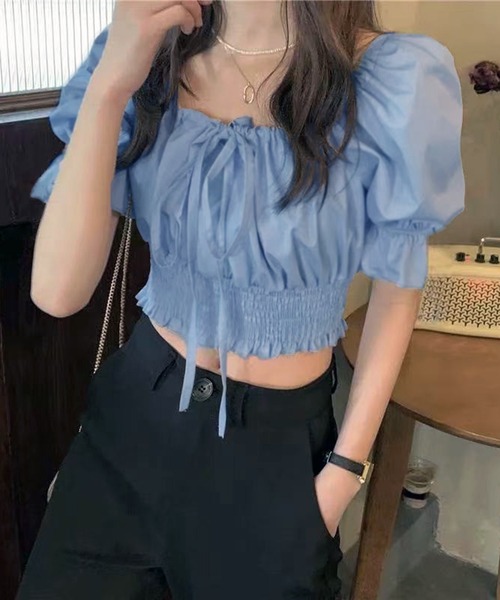 VIBGYOR(ヴィブジョー)の「2WAY リボンパフスリーブ オフショルブラウス(CZ)(シャツ/ブラウス・レディース・ホワイト/ライトブルー・LARGE/MEDIUM)」の1枚目の写真