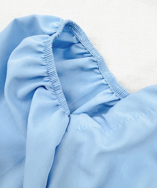 VIBGYOR(ヴィブジョー)の「2WAY リボンパフスリーブ オフショルブラウス(CZ)(シャツ/ブラウス・レディース・ホワイト/ライトブルー・LARGE/MEDIUM)」の4枚目の写真