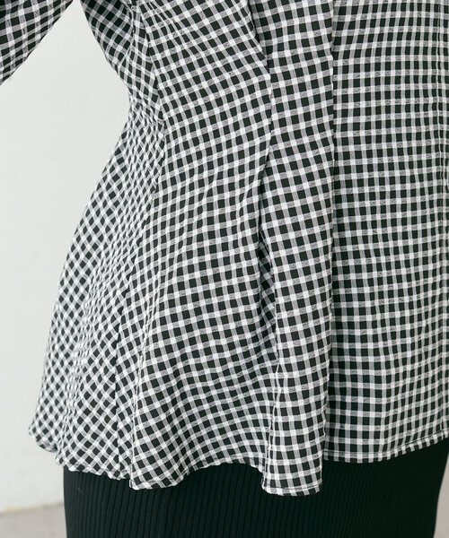 natural couture（ナチュラルクチュール）の「osonoタックデザインペプラム5分袖ブラウス（シャツ/ブラウス・レディース・オフホワイト/その他1/その他2/その他3・FREE）」の7枚目の写真