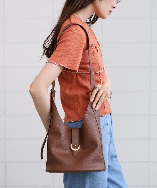 Bab（バブ）の「ポーチ付きサイドベルトバッグ（ショルダーバッグ・レディース・ブラック/ブラウン/ベージュ・ONESIZE）」の2枚目の写真