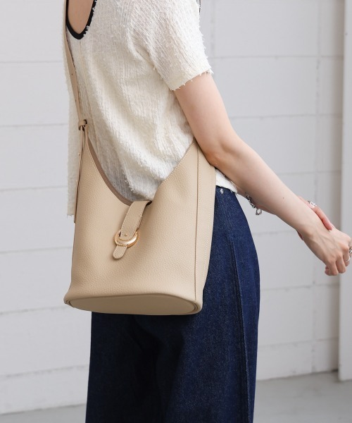 Bab（バブ）の「ポーチ付きサイドベルトバッグ（ショルダーバッグ・レディース・ブラック/ブラウン/ベージュ・ONESIZE）」の13枚目の写真