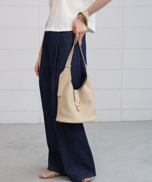 Bab（バブ）の「ポーチ付きサイドベルトバッグ（ショルダーバッグ・レディース・ブラック/ブラウン/ベージュ・ONESIZE）」の14枚目の写真