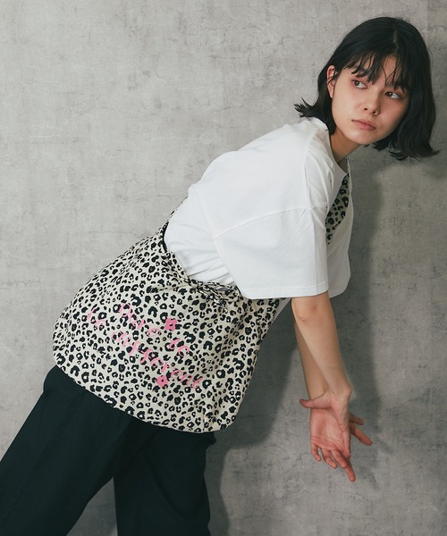 ANOTHER S（アナザーエス）の「ヒョウ柄レオパード柄 トートショルダーバッグ大容量（ショルダーバッグ・レディース・ホワイト/ベージュ・FREE）」の11枚目の写真