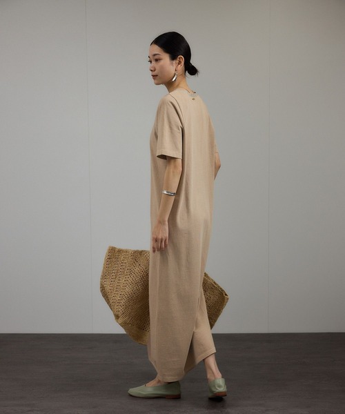 SALON adam et rope'（サロン アダム エ ロペ）の「ビンテージライクオーバーダイワンピース（ワンピース・レディース・ベージュ系その他/グレー・FREE）」の15枚目の写真