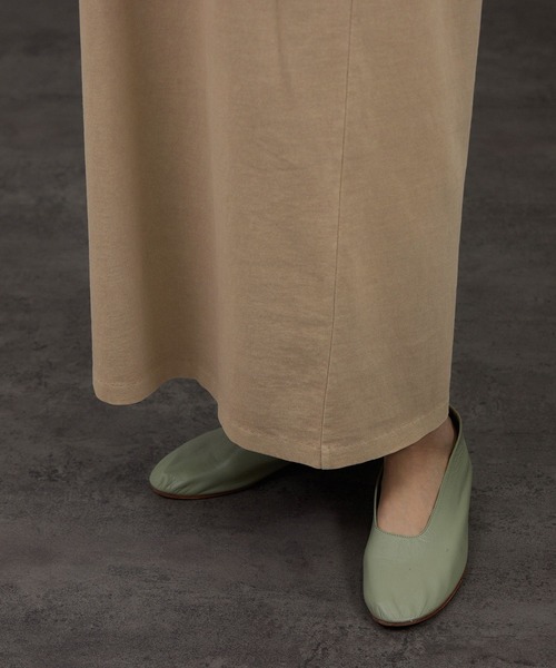 SALON adam et rope'（サロン アダム エ ロペ）の「ビンテージライクオーバーダイワンピース（ワンピース・レディース・ベージュ系その他/グレー・FREE）」の4枚目の写真